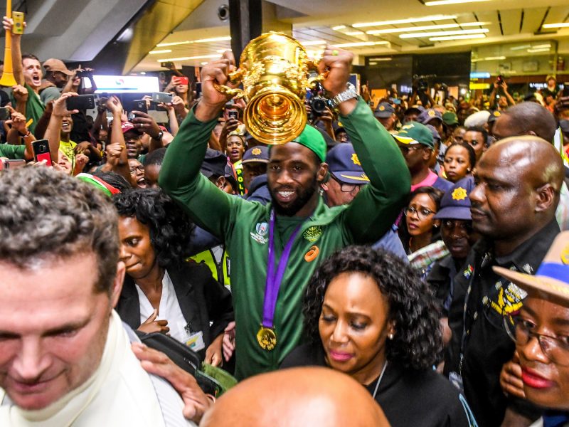 JOHANNESBURG, SOUTH AFRICA - NOVEMBER 05:  Siya Kolisi (captain) of the Springboks during the South African national rugby team arrival media conference at OR Tambo International Airport on November 05, 2019 in Johannesburg, South Africa. (Photo by Sydney Seshibedi/Gallo Images/Getty Images)